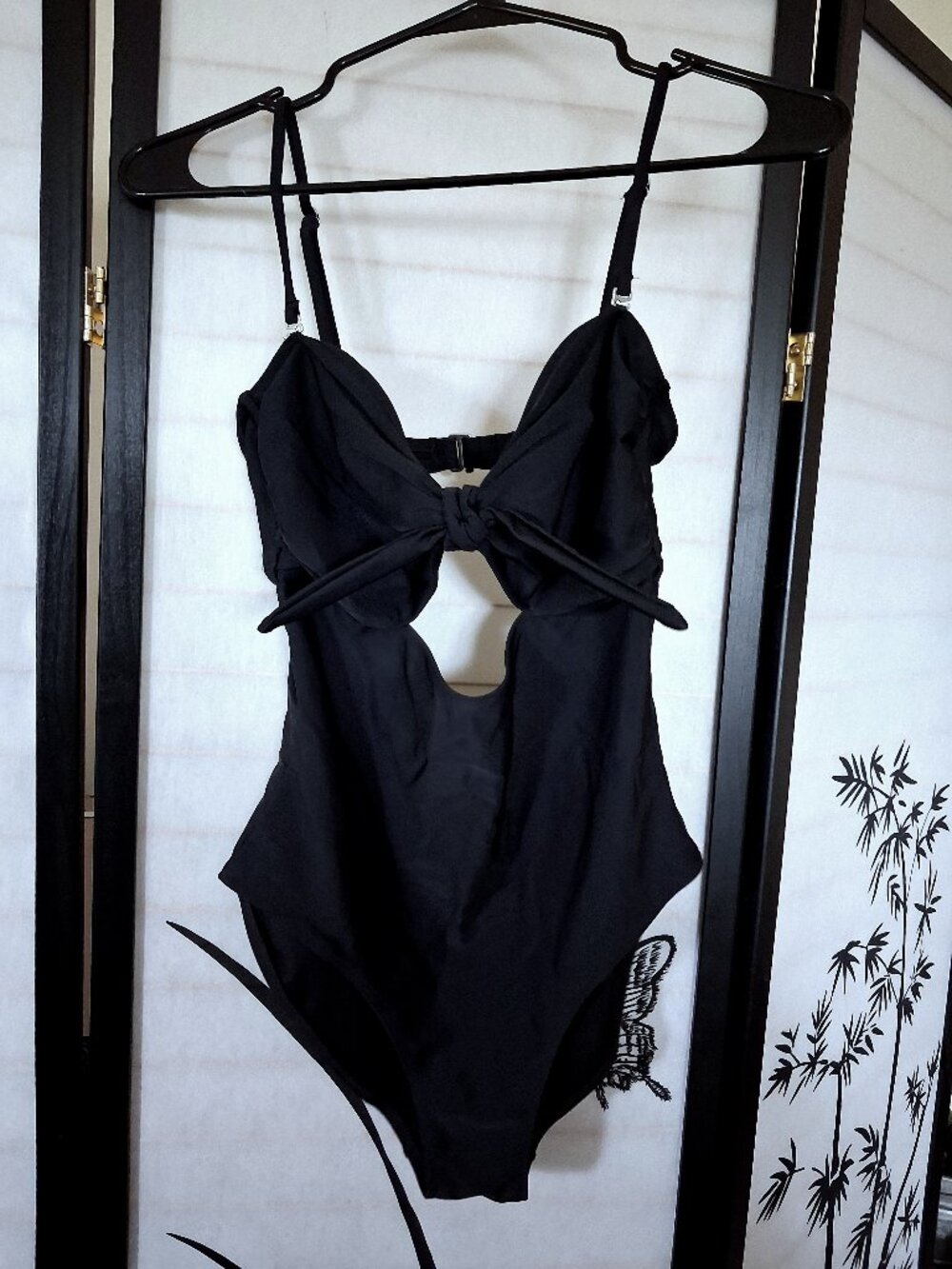 Old Navy Medium Black Cut-Out One Piece Swimsuit